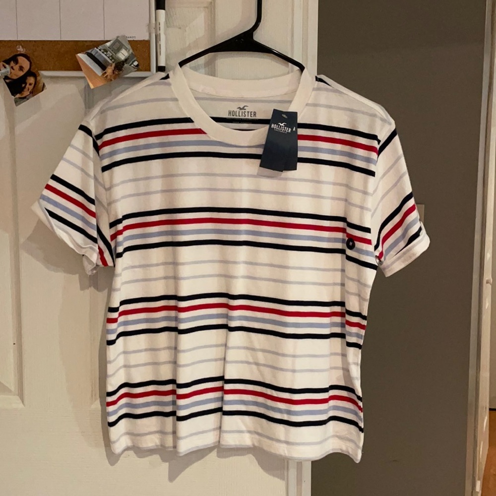 Hollister top